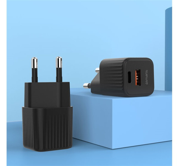4smarts VoltPlug Duos hálózati gyorstöltő adapter, USB, Type-C, 20W, fekete